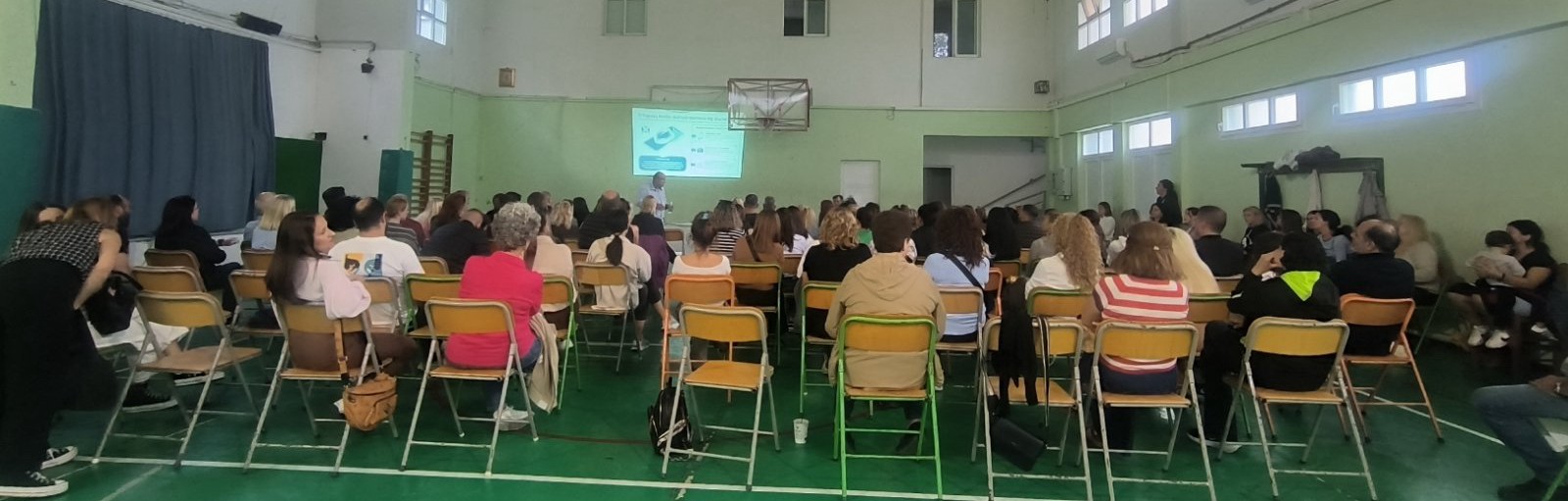 You are currently viewing ΕΝΗΜΕΡΩΤΙΚΗ ΣΥΝΑΝΤΗΣΗ ΓΟΝΕΩΝ ΚΑΙ ΚΗΔΕΜΟΝΩΝ ΣΤΟ ΣΧΟΛΕΙΟ ΜΑΣ